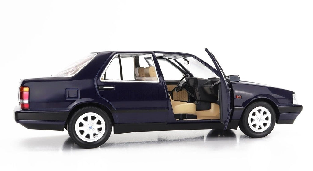 MITICA DIECAST 1:18 - LANCIA THEMA 6V 1Serie Blu 1984