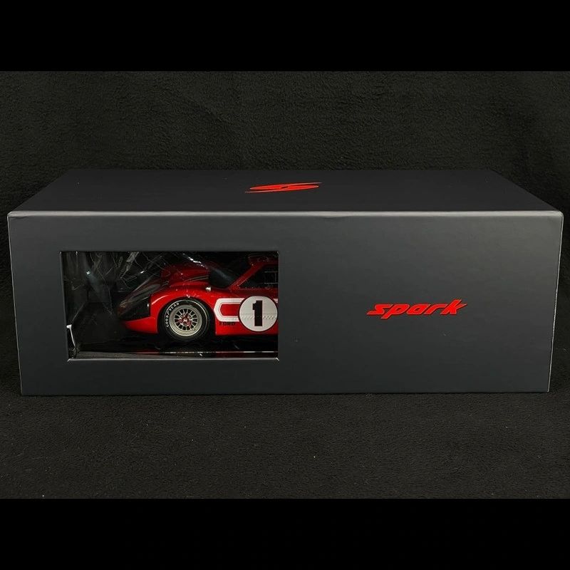 SPARK 1:18 - FORD MKIV N°1 Winner 24H Le Mans 1967 Gurney-Foyt