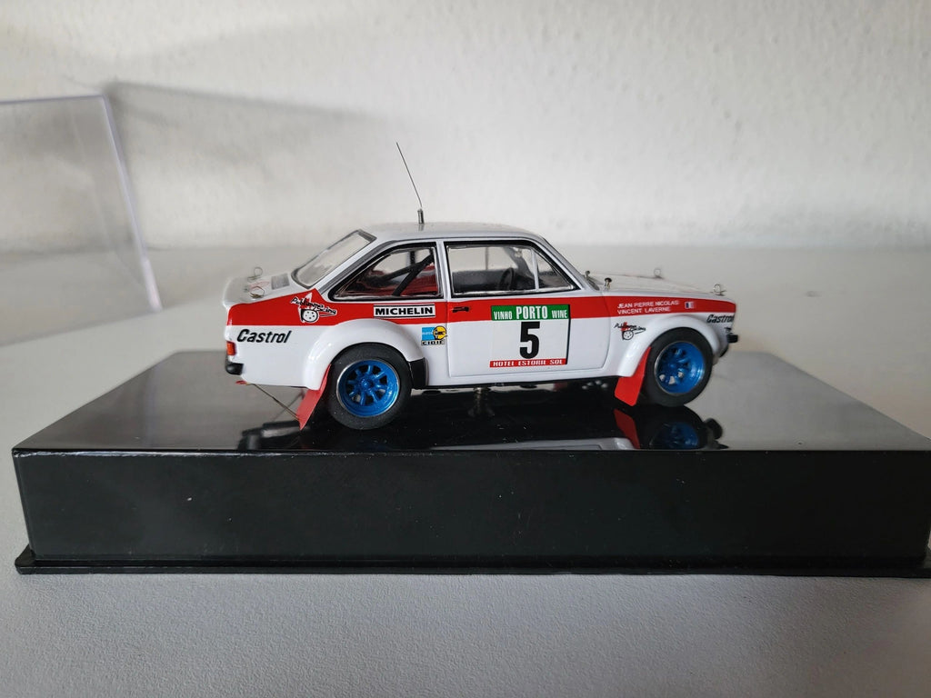 IXO 1:43 - FORD ESCORT MKII Publimo Portugal '78 Nicolas
