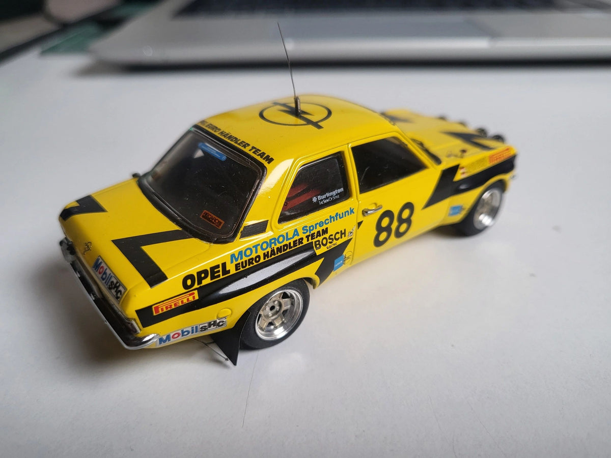 SCHUCO 1:43 - OPEL Ascona A Gr.2 Opel Eurohandler Team Rohrl-Berger ADAC Rallye 1974