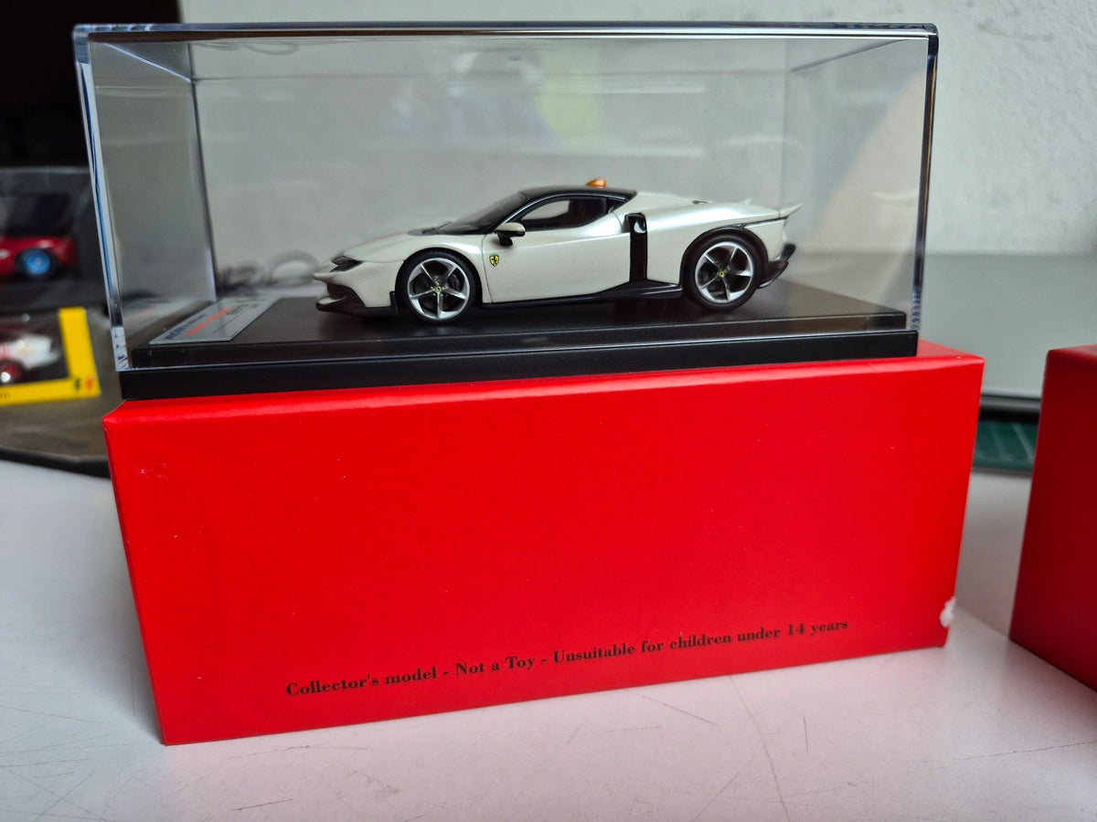 LOOKSMART 1:43 - Ferrari 849 Testarossa Bianco Audace