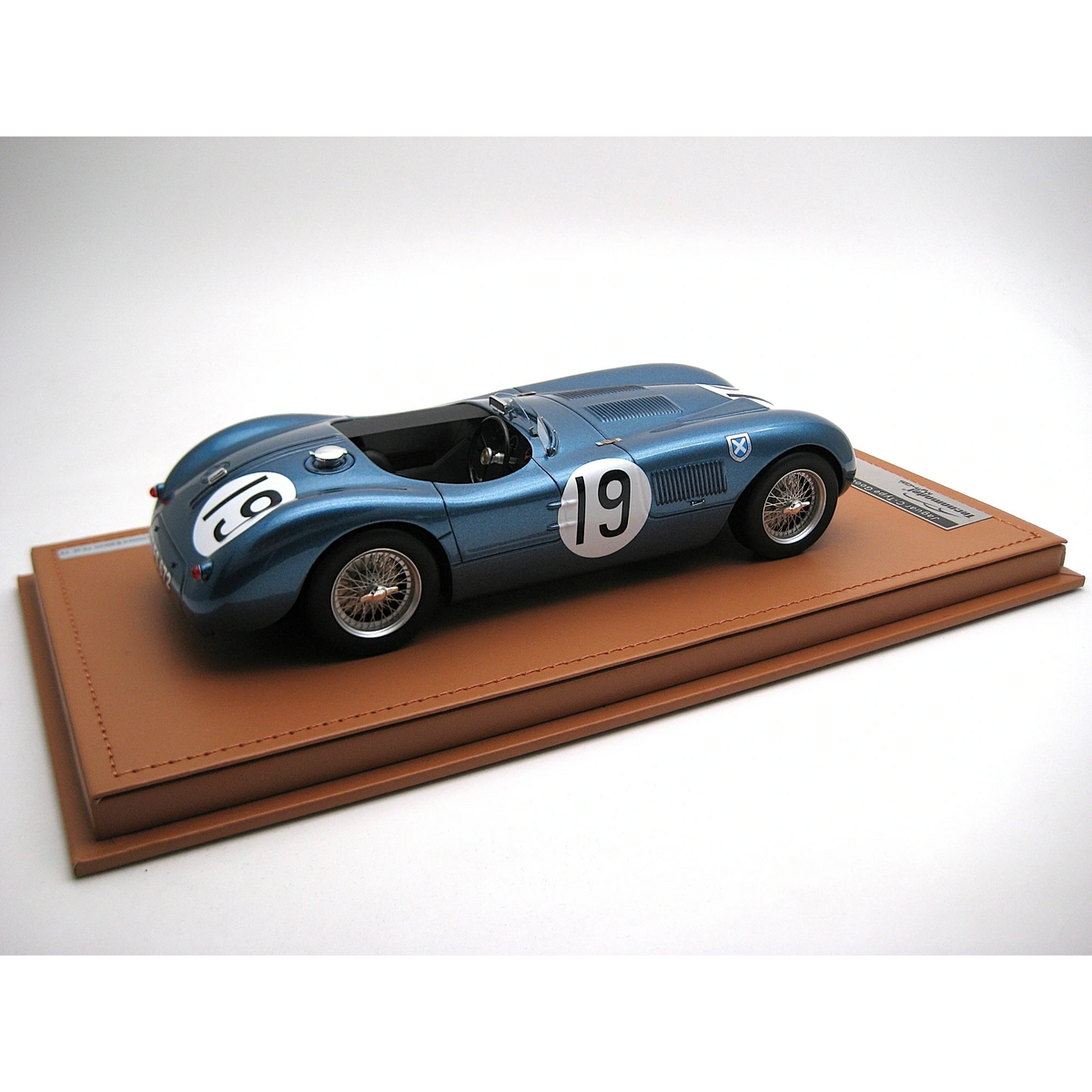 TECNOMODEL - 1:18 JAGUAR C-TYPE SPIDER ECURIE ECOSSE #19 WINNER GOODWOOD 1953