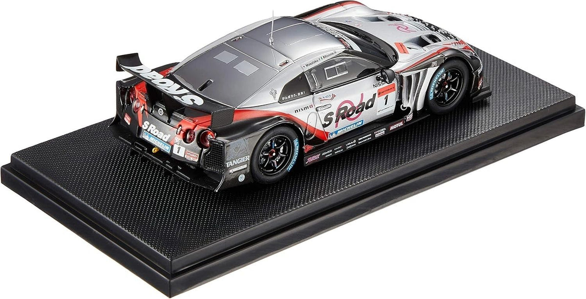 EBBRO - 1:43 44679 - Nissan GT-R #1, Super GT500 Nismo Festival 2011