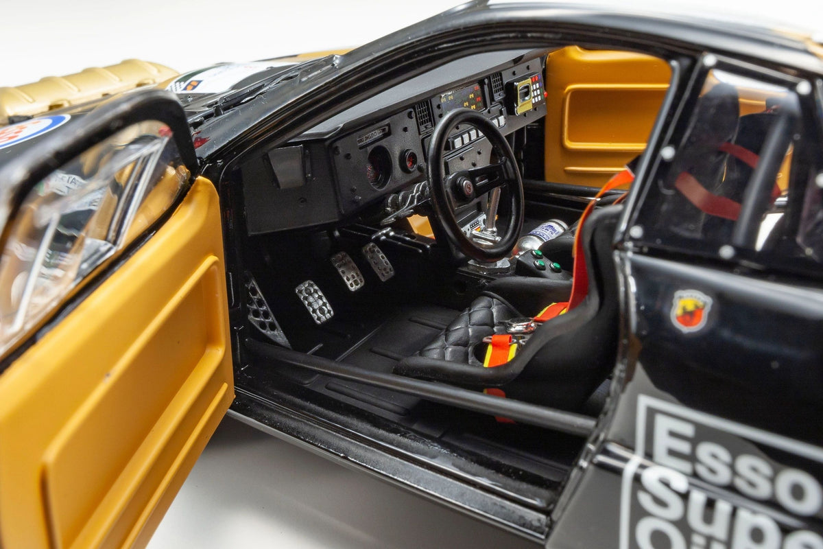 KYOSHO 1:18 - LANCIA 037 Gr.B Grifone Targa Florio '85 Tabaton BODY OPEN