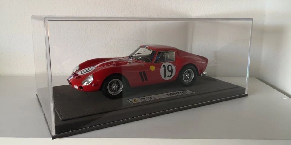 BBR - 1:18 - Ferrari 250 GTO 24H Le Mans 1962 #19 SN 3705GT w/showcase - BBR1854V