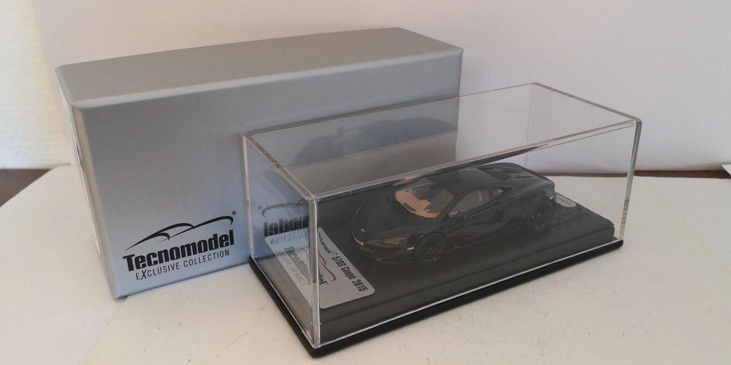 TECNOMODEL 1:43 - T43-EX02D McLaren 570S onyx black, Red stripe 2015