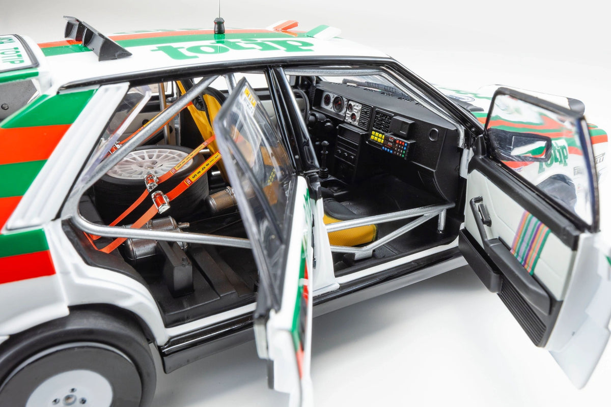 KYOSHO 1:18 - Lancia Delta HF 4WD Jolly Club Totip Targa Florio 1987 Cerrato-Cerri night stage