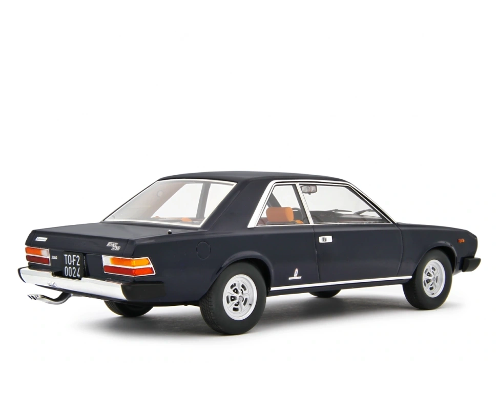 LAUDORACING - 1:18 FIAT 130 Coupé Automatic 1971 Blu Scuro