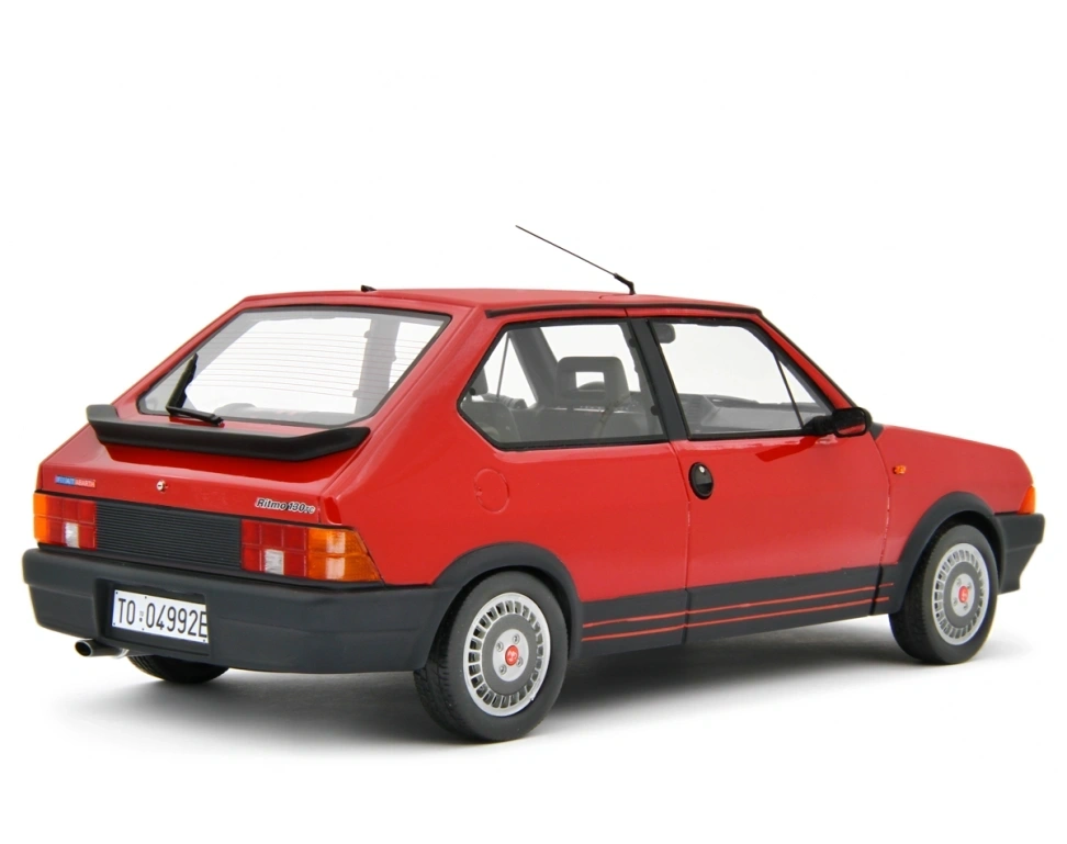 LAUDORACING - 1:18 Fiat Ritmo 130 TC Abarth 1985 Rosso