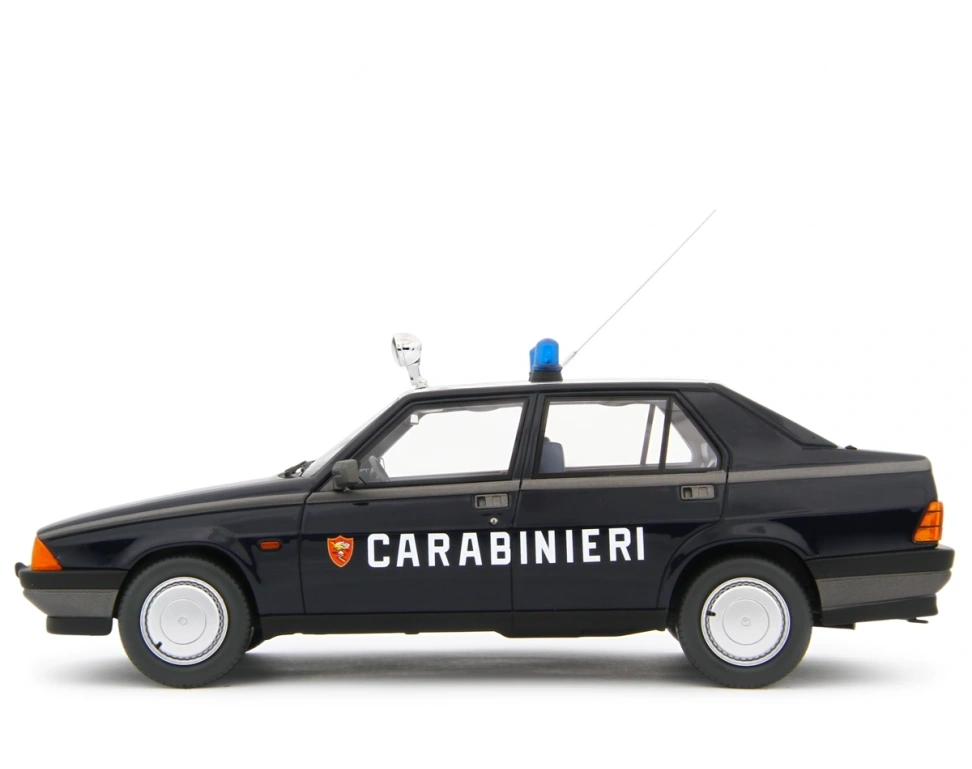 LAUDORACING - 1:18 ALFA ROMEO 75 1.8i 1985 Carabinieri