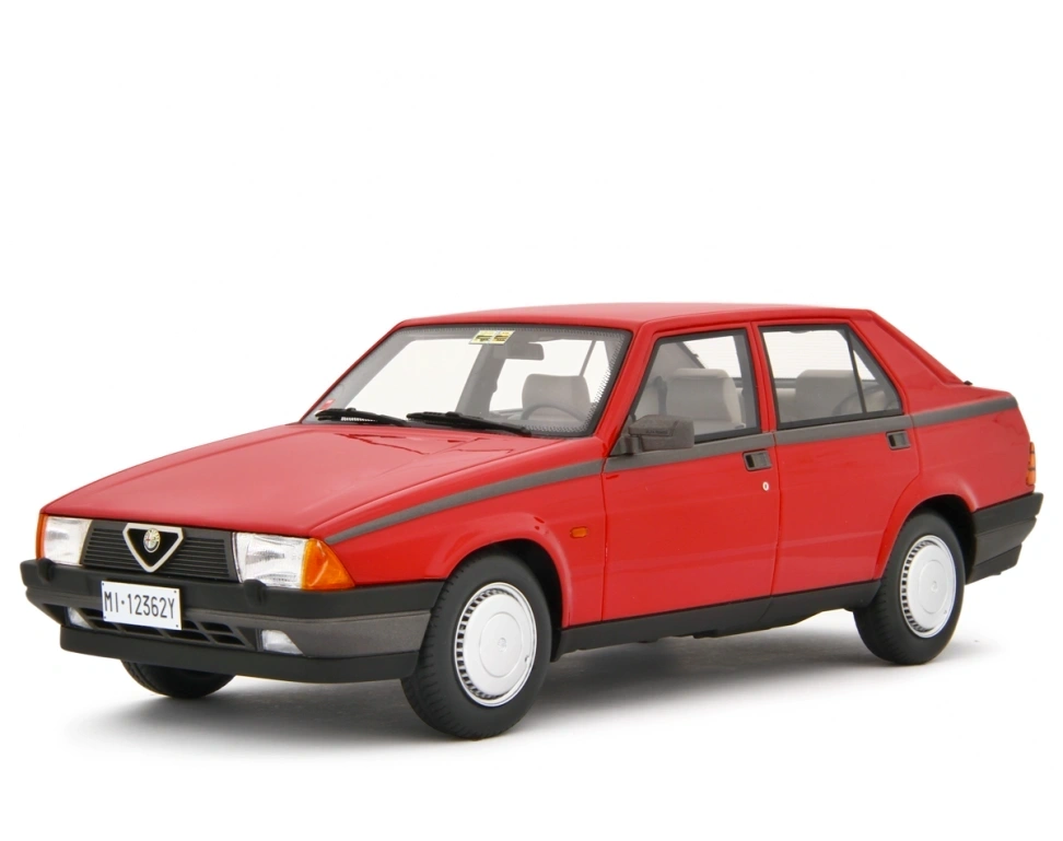 LAUDORACING - 1:18 ALFA ROMEO 75 1.6-1.8i 1985 Rosso