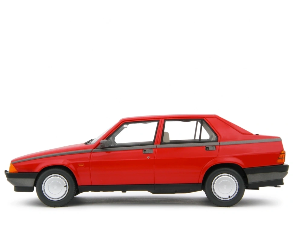 LAUDORACING - 1:18 ALFA ROMEO 75 1.6-1.8i 1985 Rosso