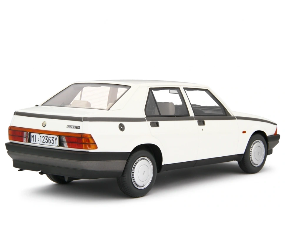 LAUDORACING - 1:18 ALFA ROMEO 75 1.6-1.8i 1985 Bianco