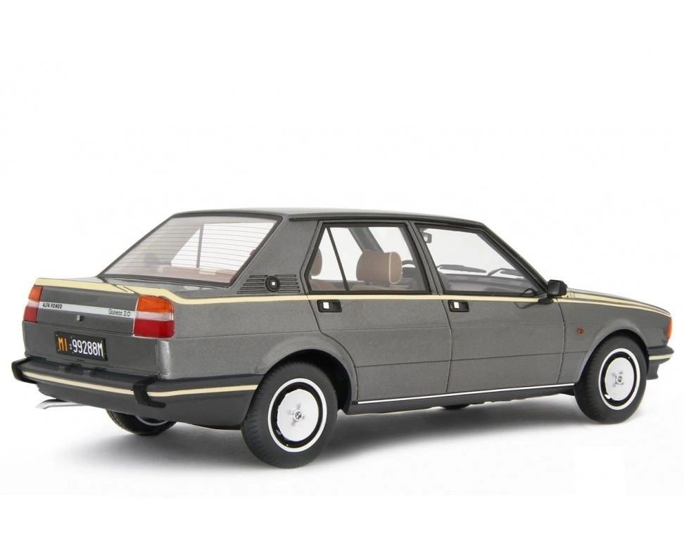 LAUDORACING 1:18 - Alfa Romeo Giulietta 2.0 Super 1981 Grigio nube