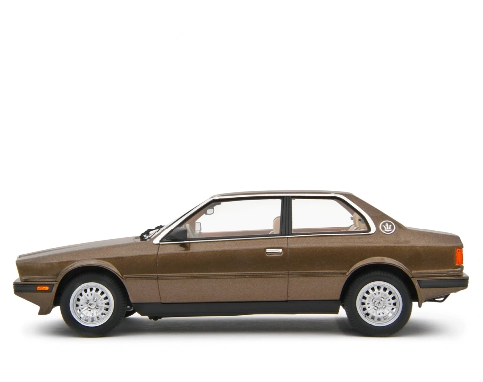 LAUDORACING - 1:18 Maserati Biturbo 2.0 Bronzo scuro Metallizzato 1982-83