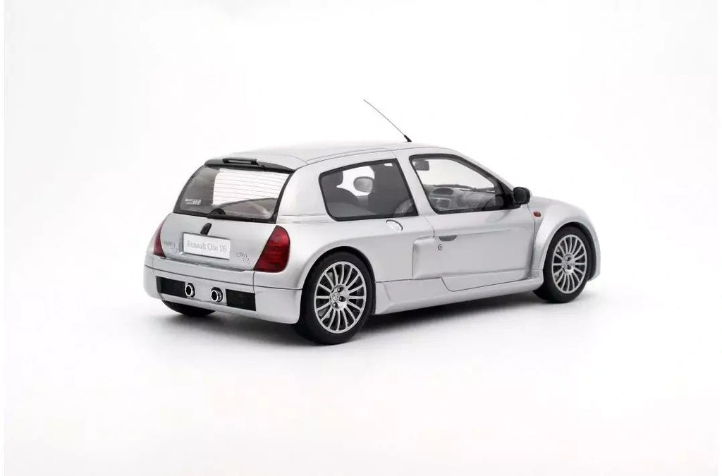 OTTOMOBILE 1:18 - Renault Clio V6 Ph.1 Silver 2001- OT1034
