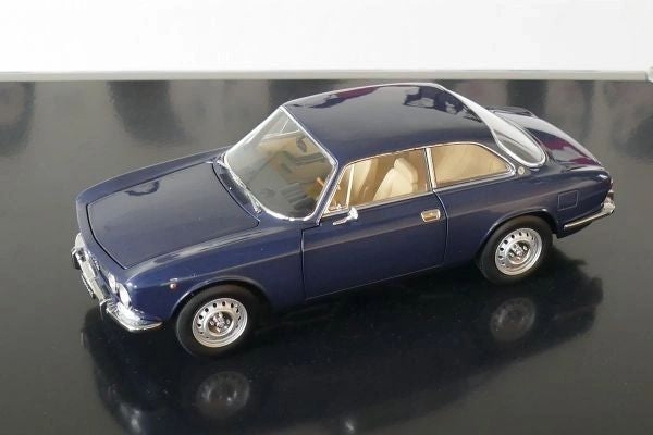NOREV 1:18 - Alfa Romeo GTV 2000 1973 blu pervinca - limited 1.000pz