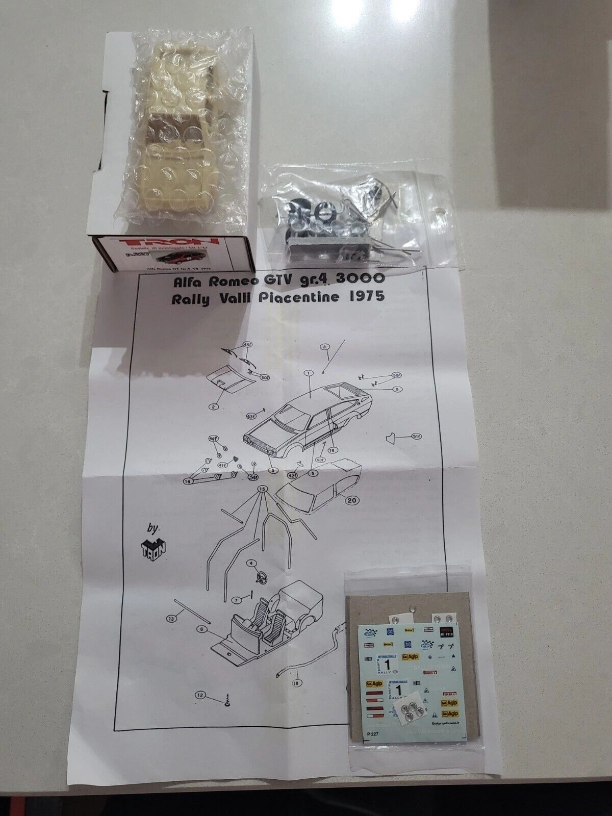 TRON KIT 1:43 - ALFA ROMEO GTV 3000 gr.4 VALLI PIACENTINE 1975