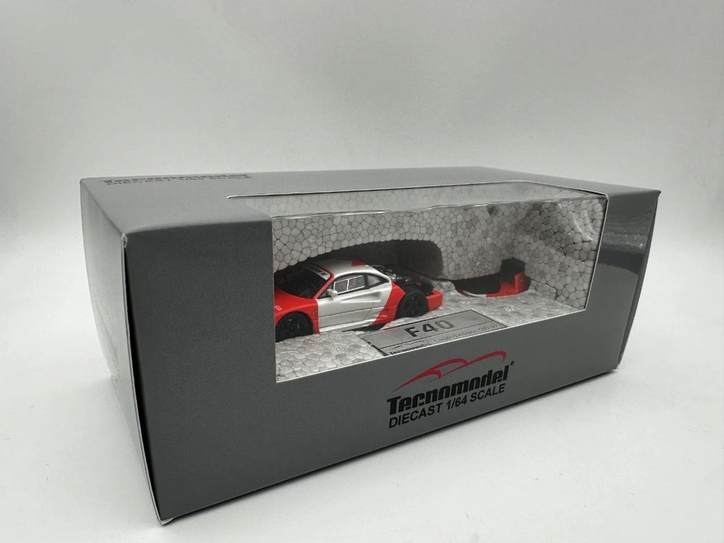 TECNOMODEL 1:64 - Ferrari F40 LM Granturismo edition engine opening