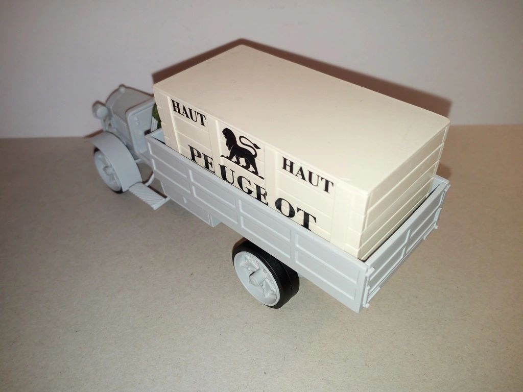 ESDO 1:43 - Peugeot 1525 Plateau trasporter Resin metal Kit Hand built