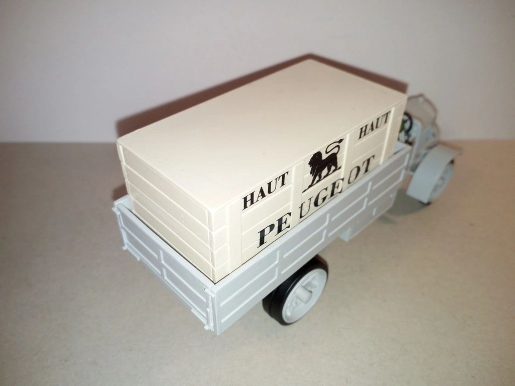 ESDO 1:43 - Peugeot 1525 Plateau trasporter Resin metal Kit Hand built