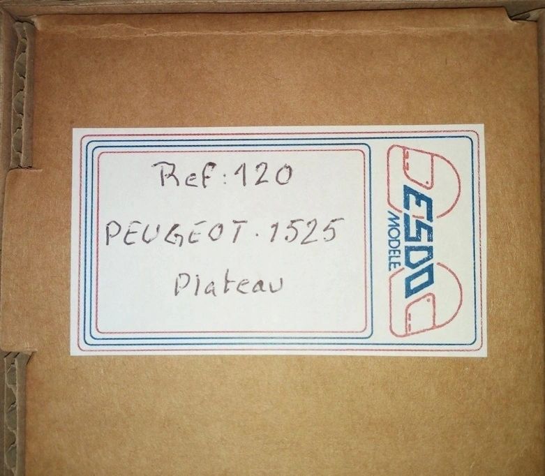 ESDO 1:43 - Peugeot 1525 Plateau trasporter Resin metal Kit Hand built
