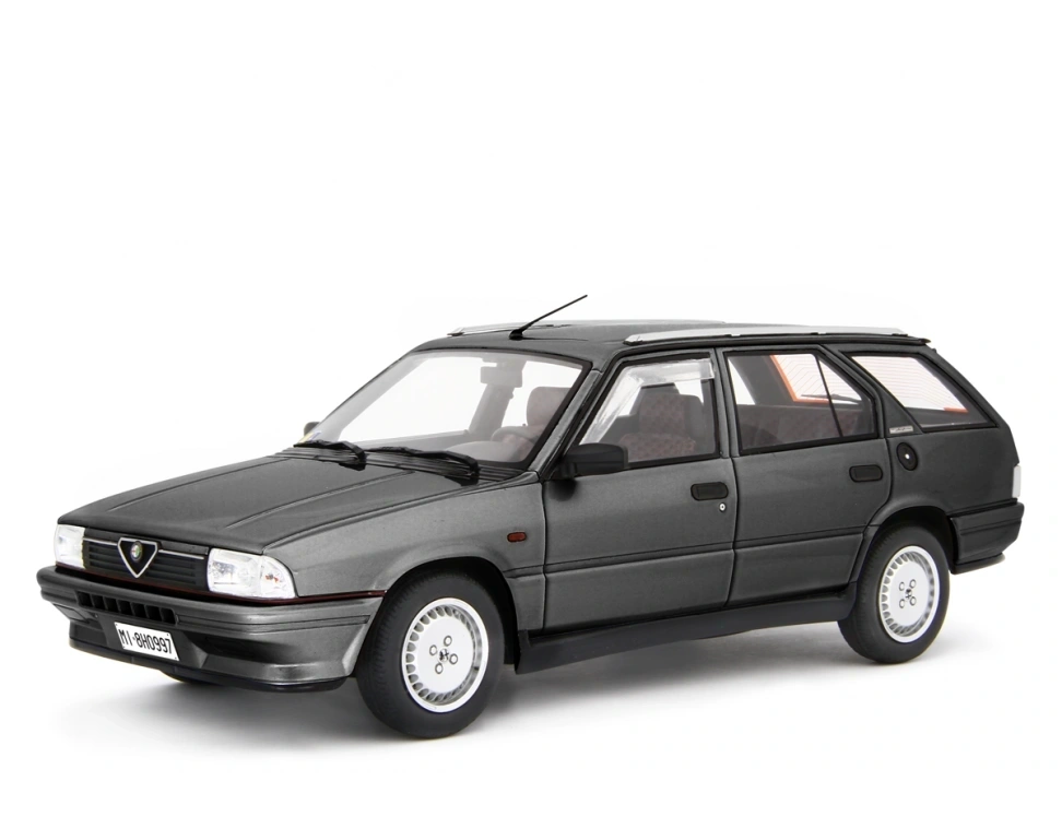 LAUDORACING - 1:18 ALFA ROMEO ALFA 33 Sportwagon 1.7 Q.V. 1986 Grigio scuro Met. LM177C