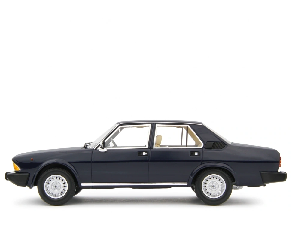 LAUDORACING - 1:18 ALFA ROMEO ALFA 6 1979 Blu cobalto