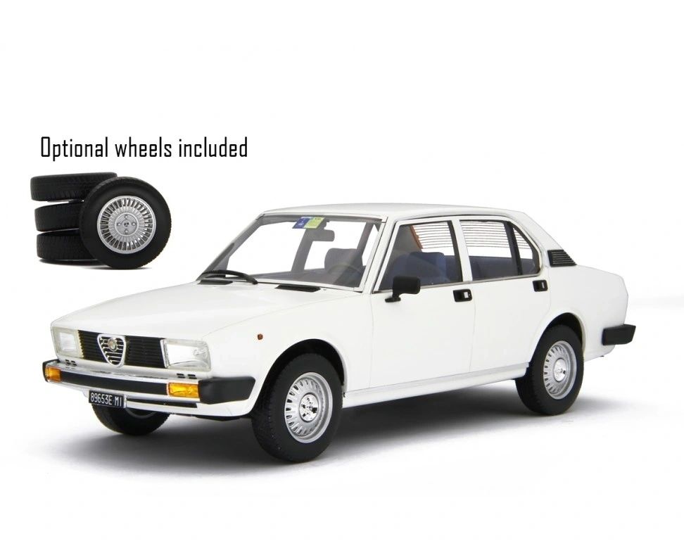 LAUDORACING - 1:18 ALFA ROMEO ALFETTA 2.0L 1978 Bianco Capodimonte