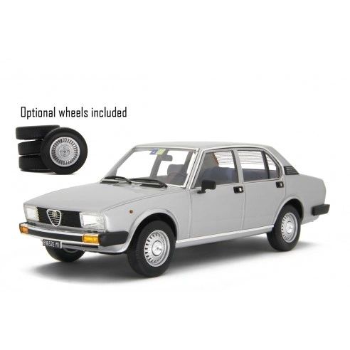 LAUDORACING - 1:18 ALFA ROMEO ALFETTA 2.0L 1978 Grigio met.