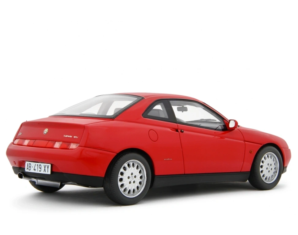 LAUDORACING - 1:18 Alfa Romeo GTV 2.0 T.Spark 16V 1995 Rosso Alfa