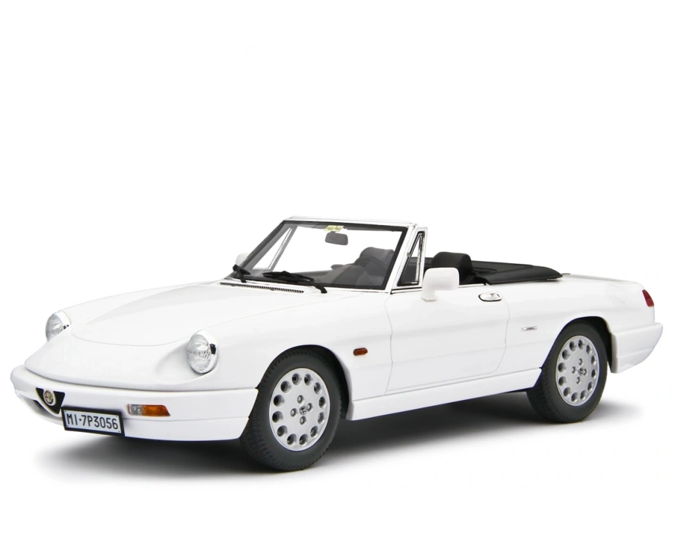 LAUDORACING - 1:18 Alfa Romeo Duetto 1990 Bianco