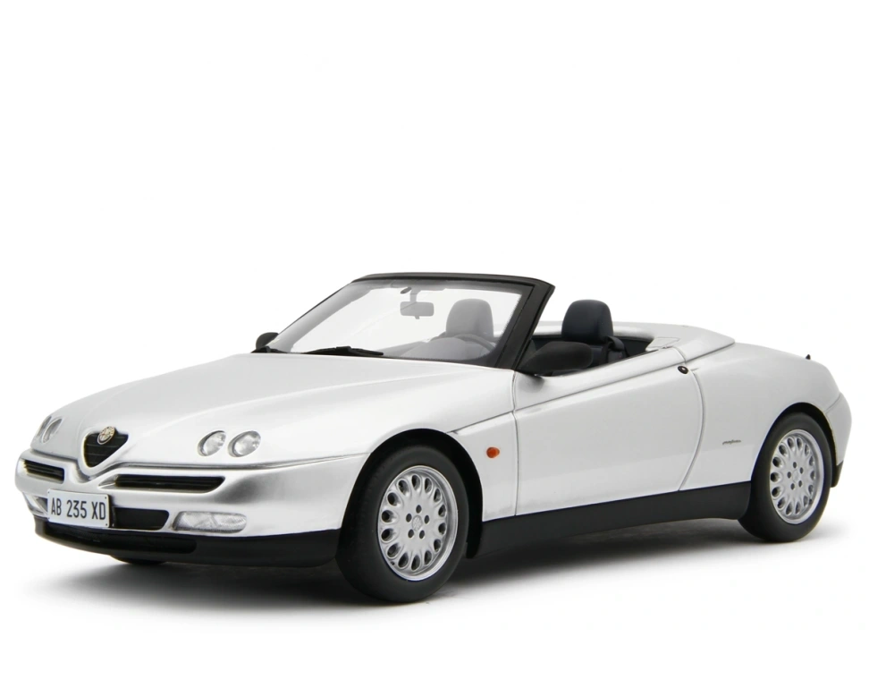 LAUDORACING - 1:18 Alfa Romeo Spider 2.0 T.Spark 16V 1995 Grigio Chiaro met.