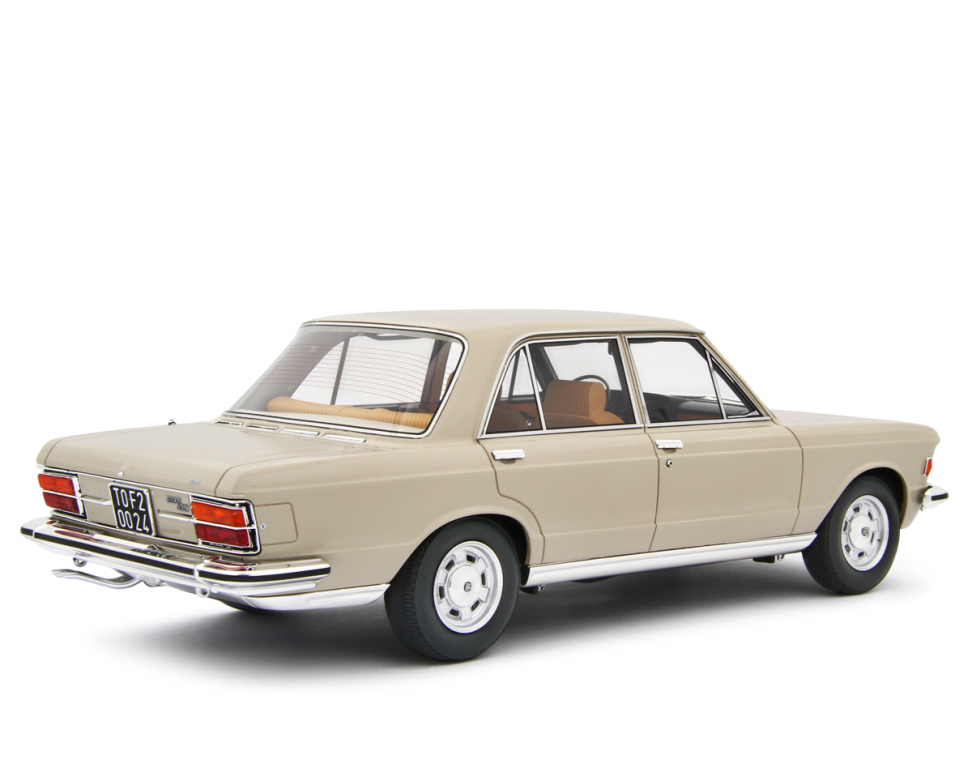 LAUDORACING - 1:18 Fiat 130 Berlina 3200 1971 Beige