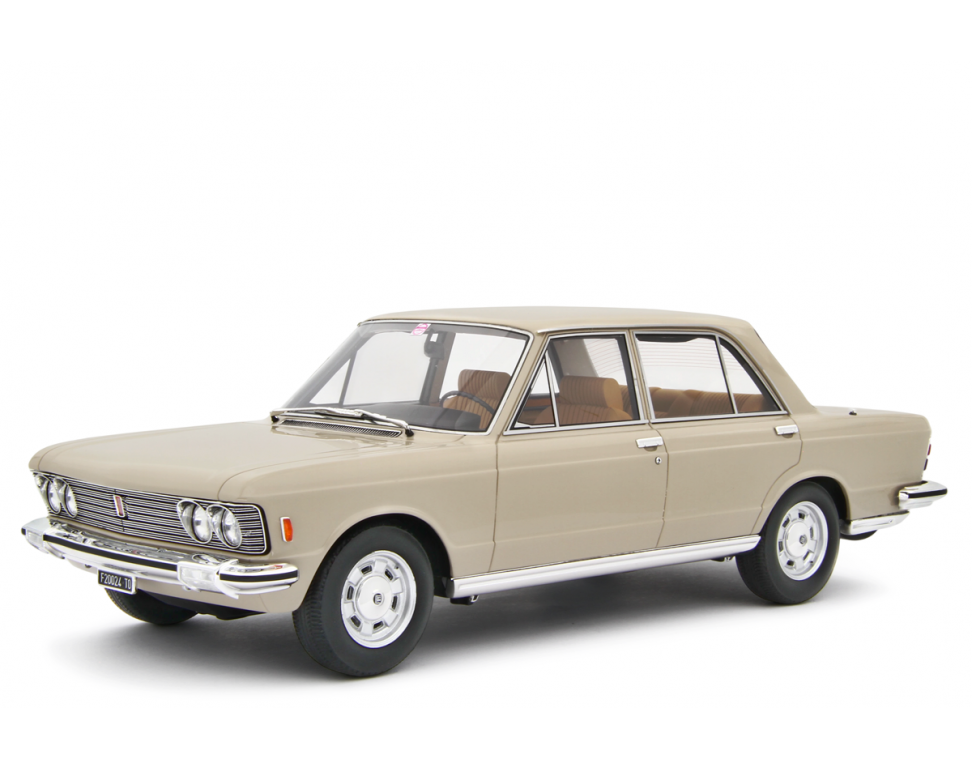 LAUDORACING - 1:18 Fiat 130 Berlina 3200 1971 Beige