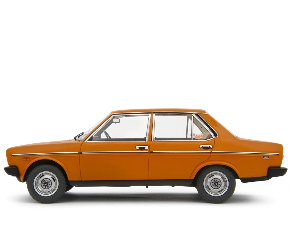 LAUDORACING - 1:18 Fiat 131 1600 Mirafiori Special 1974 Arancio