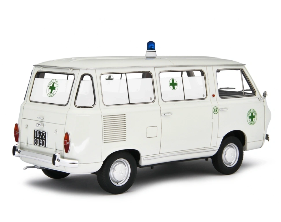 LAUDORACING 1:18 - Fiat 850 Familiare Ambulanza Croce Verde TO