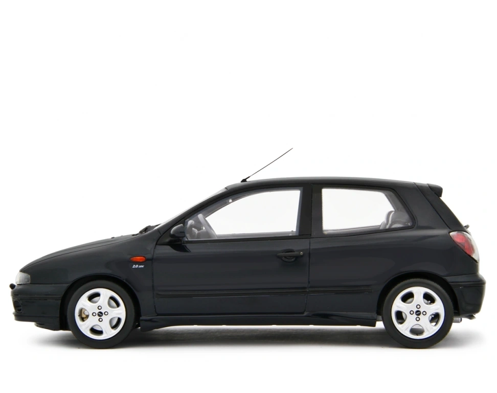 LAUDORACING - 1:18 Fiat Bravo 2.0 HGT 1995 Nero met.