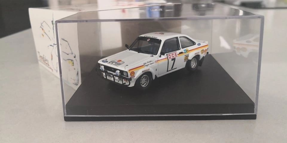 TROFEU 1:43 1021.7 - FORD ESCORT MKII Rallye du Maroc '76 #7 Clark-Porter