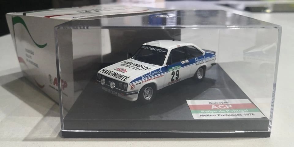 TROFEU 1:43 MP1978 - FORD ESCORT MKII RS2000 Madeinorte Portugal '78 Torres