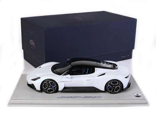 BBR - 1:18 - Maserati MC20 Bianco Audace w/showcase