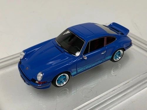 TIMOTHY&PIERRE 1:64 - Porsche 911 Carrera RS 2.7 Blue